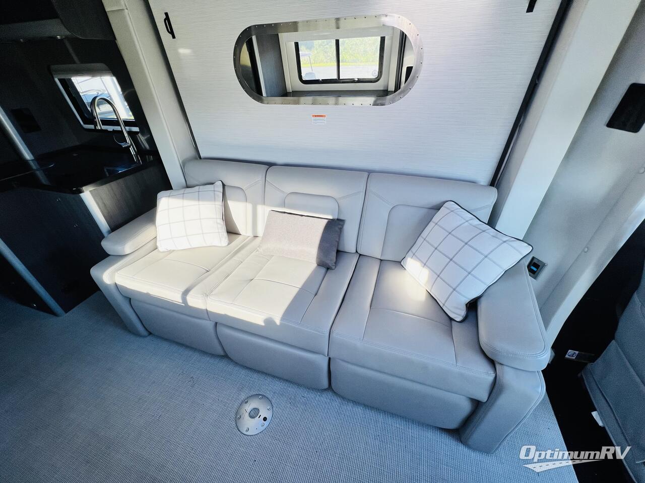 2022 Airstream Atlas Murphy Suite Photo 8