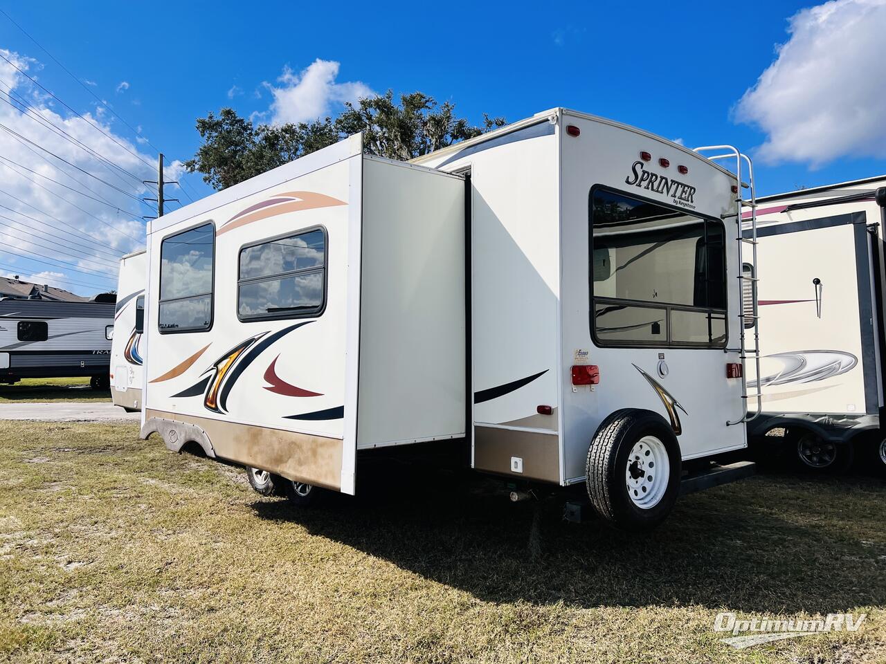 2011 Keystone Sprinter 276RLS Photo 2