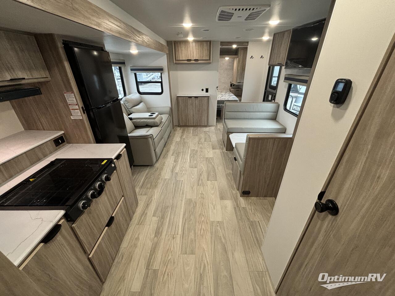 2025 Winnebago Access 25ML Photo 6