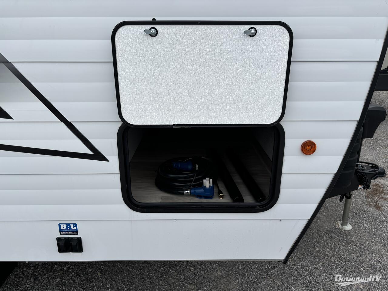 2025 Winnebago Access 26RL Photo 12