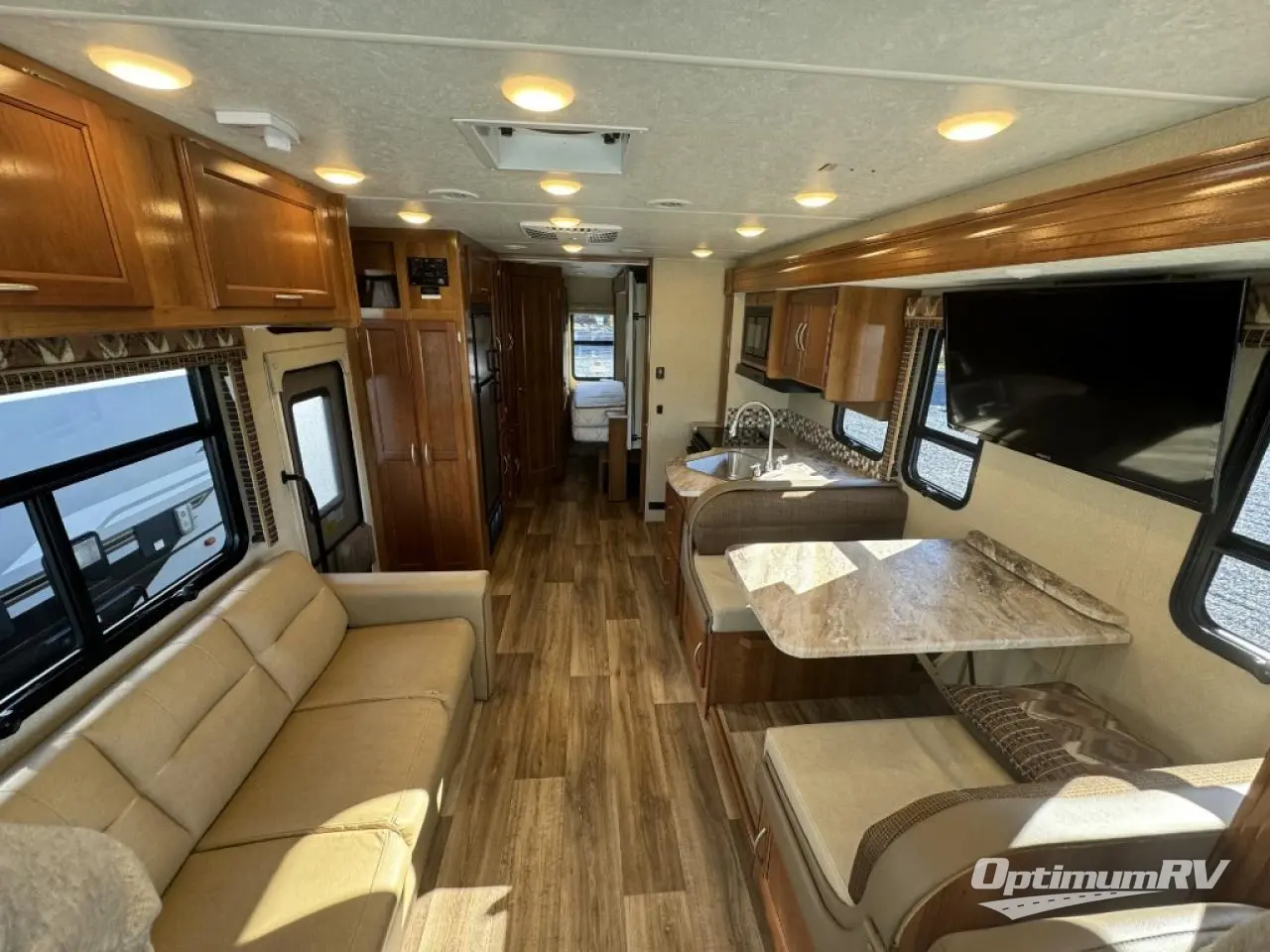 2019 Coachmen Pursuit 27DS Photo 11