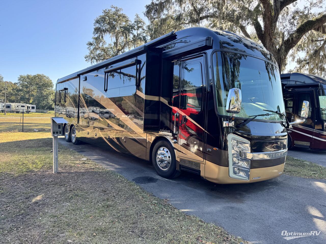 2017 Entegra Anthem 44B Photo 2