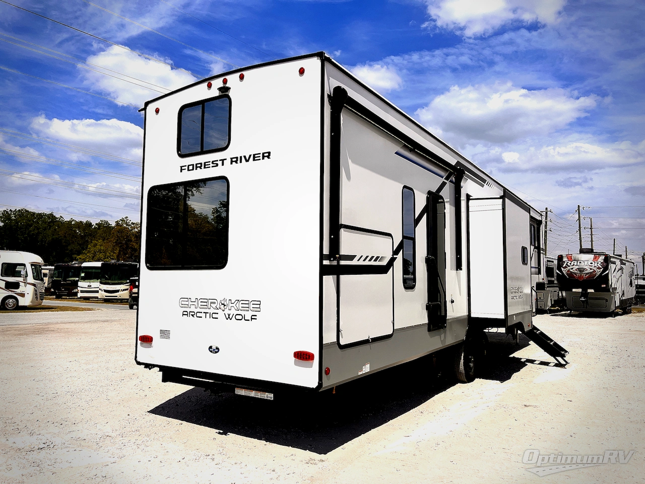 2025 Forest River Cherokee Arctic Wolf Suite 3750SUITE Photo 2