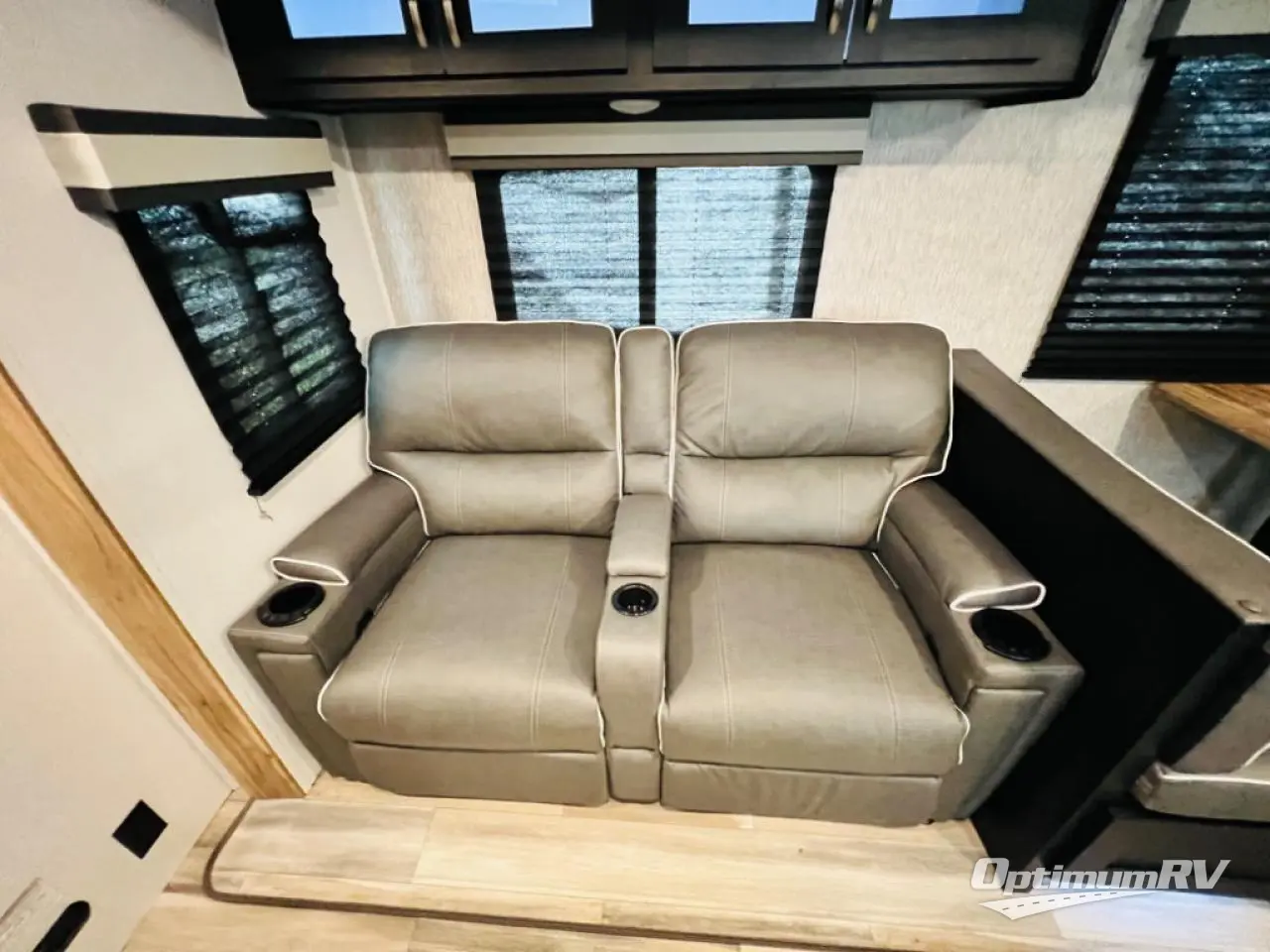 2024 Coachmen Freedom Express Ultra Lite 259FKDS Photo 6