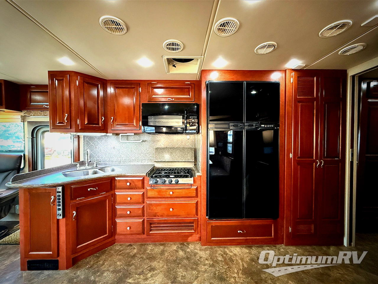 2011 Newmar Canyon Star 3810 Photo 7