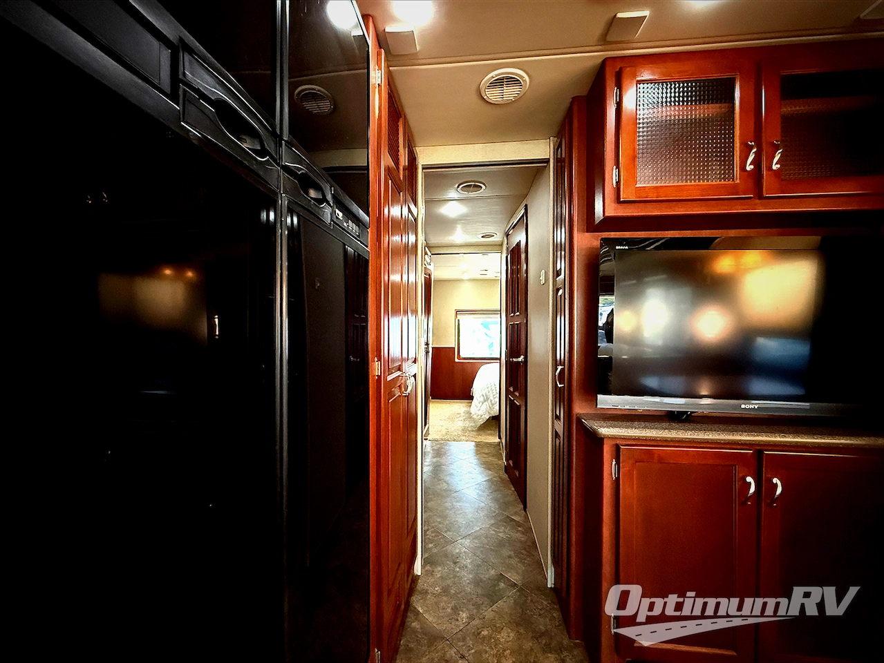 2011 Newmar Canyon Star 3810 Photo 8