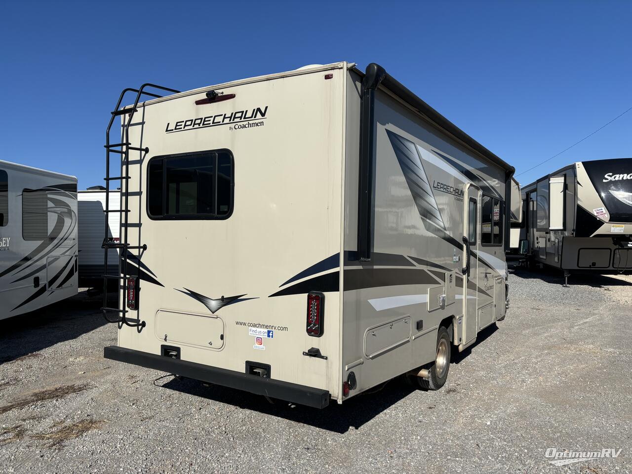 2022 Coachmen Leprechaun Premier 260DS Ford 450 Photo 2