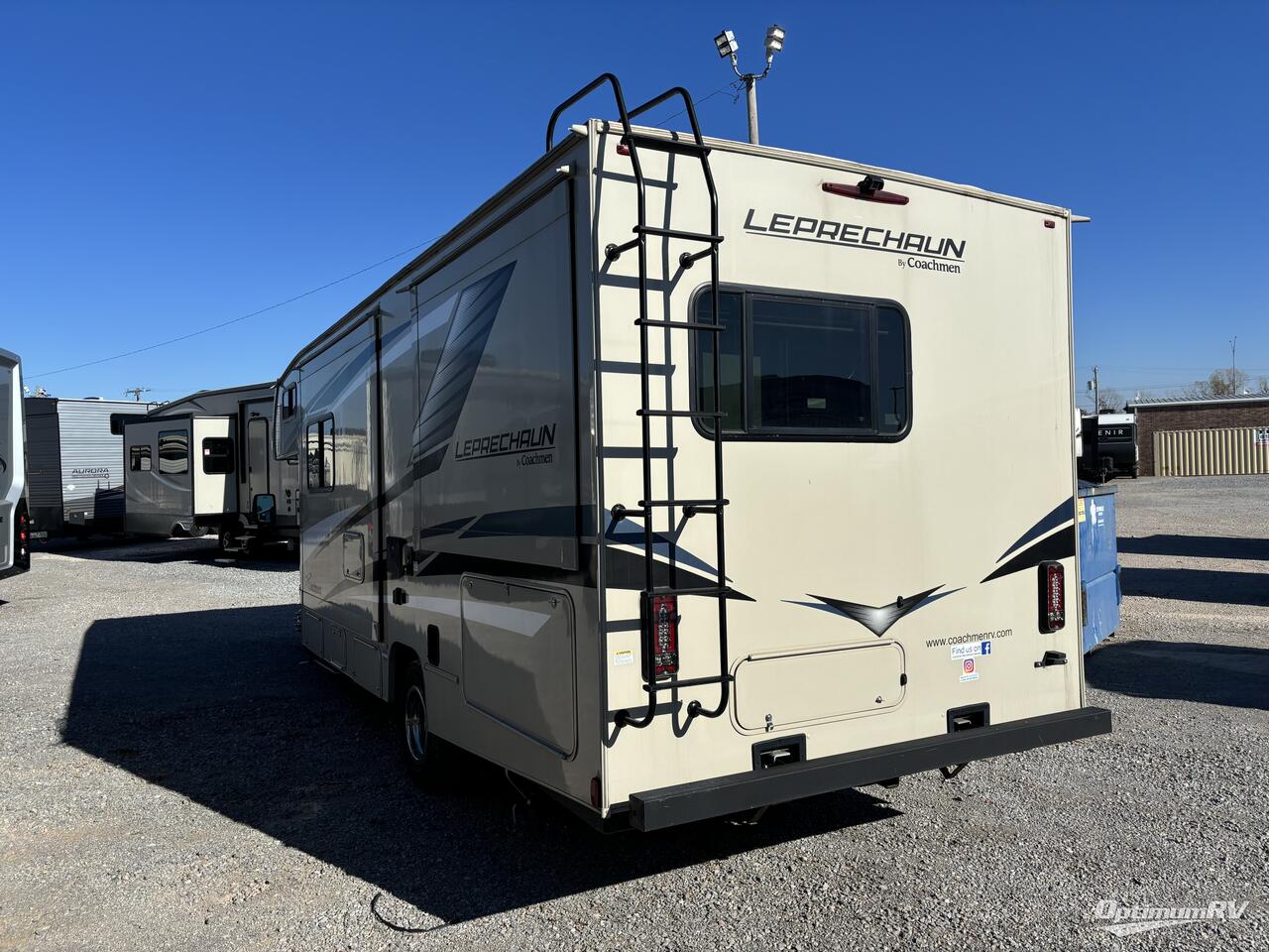 2022 Coachmen Leprechaun Premier 260DS Ford 450 Photo 3