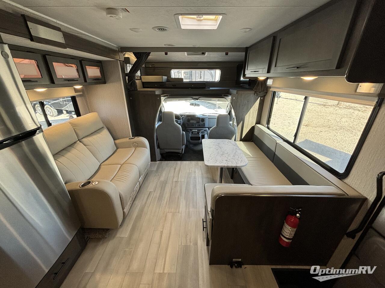 2022 Coachmen Leprechaun Premier 260DS Ford 450 Photo 4