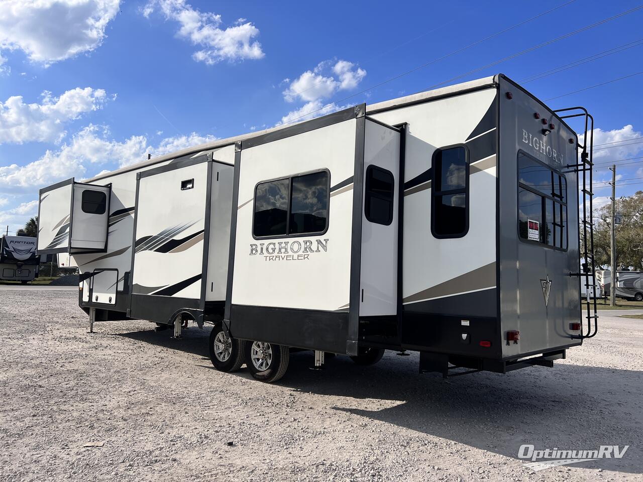 2022 Heartland Bighorn Traveler 35BK Photo 2