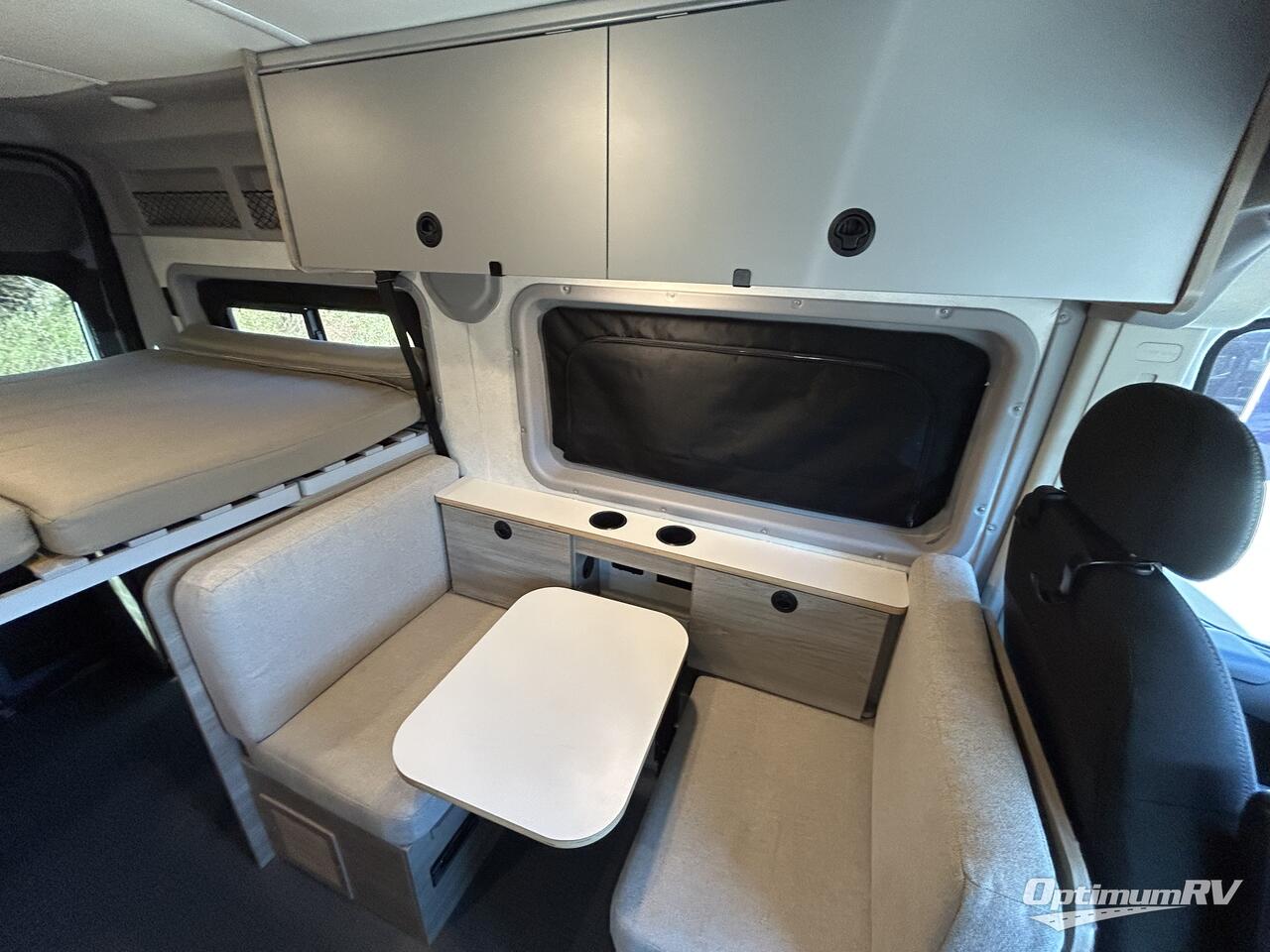 2023 Winnebago Solis Pocket 36A Photo 11