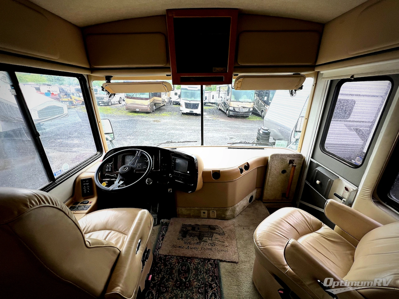 1998 Fleetwood Discovery 36T Photo 4