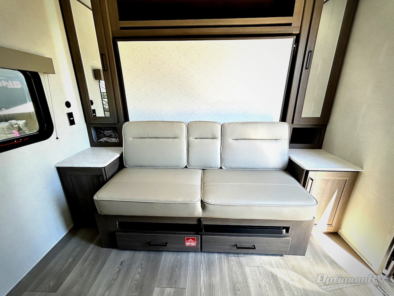 2025 Grand Design Transcend One 151RB Photo 11