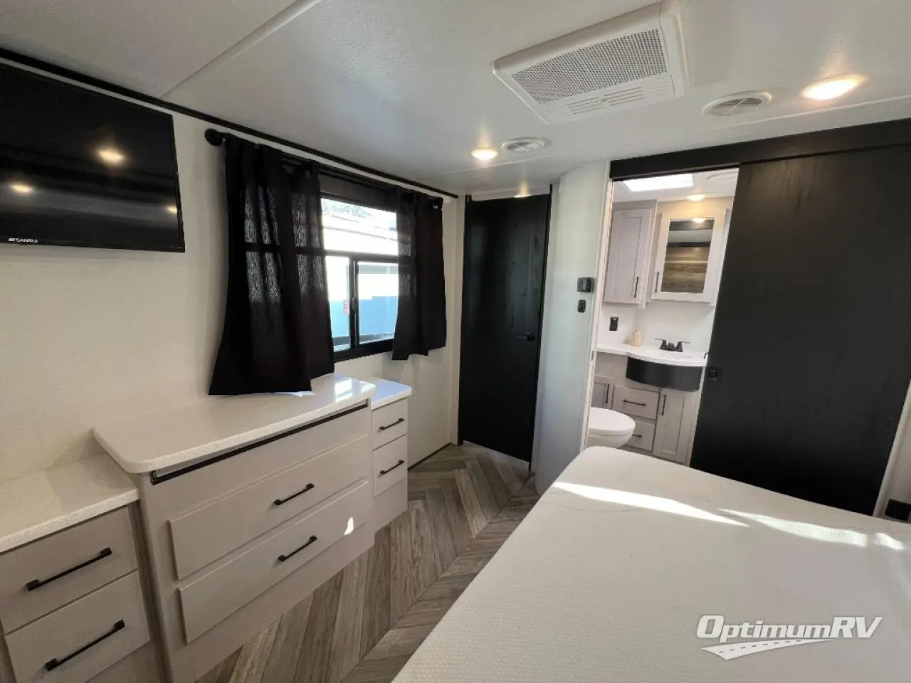 SOLD! - New 2024 Heartland Cyclone 4006 Fifth Wheel at Optimum RV ...