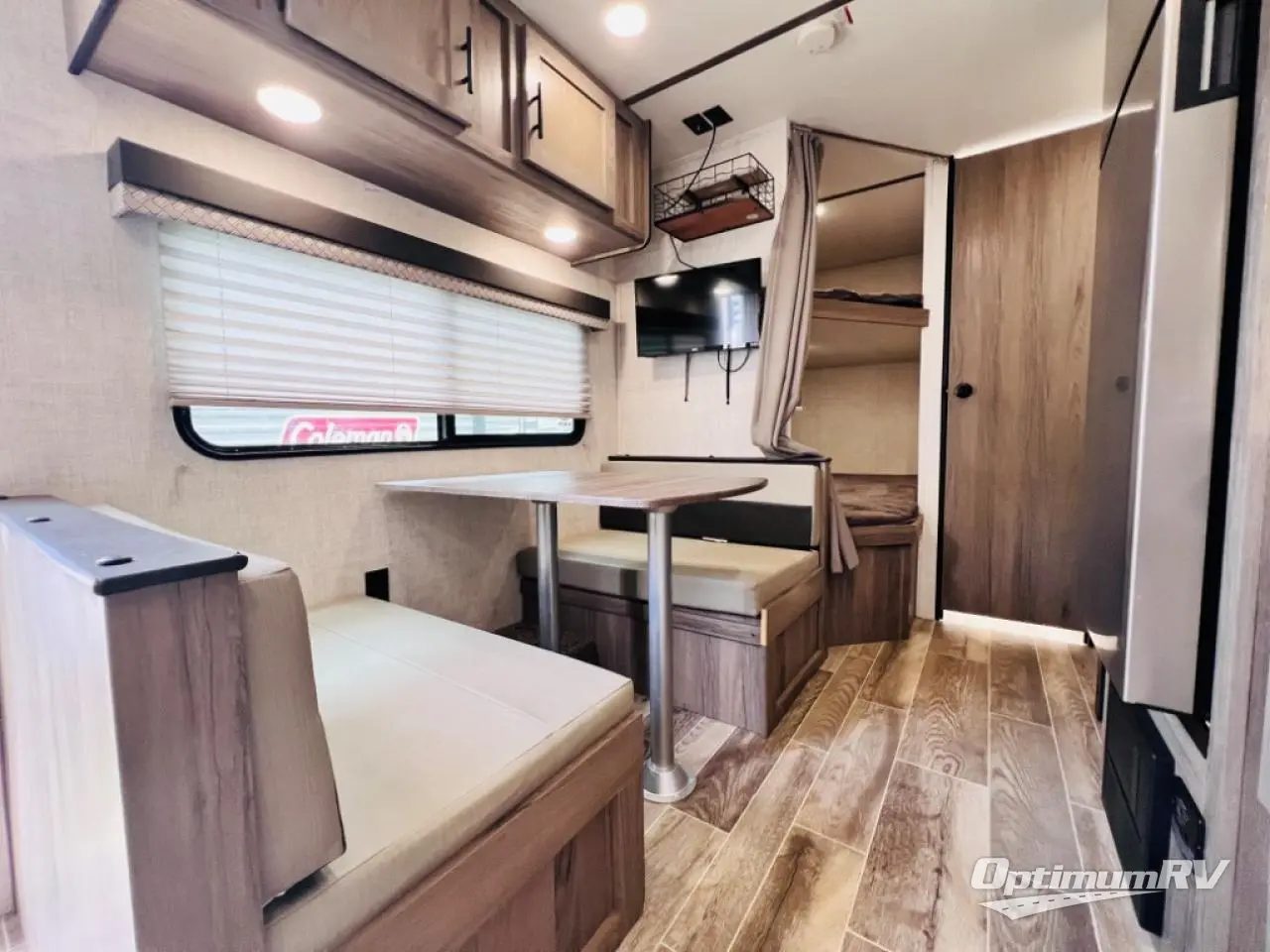 2022 Gulf Stream Kingsport Ultra Lite 248BH Photo 8