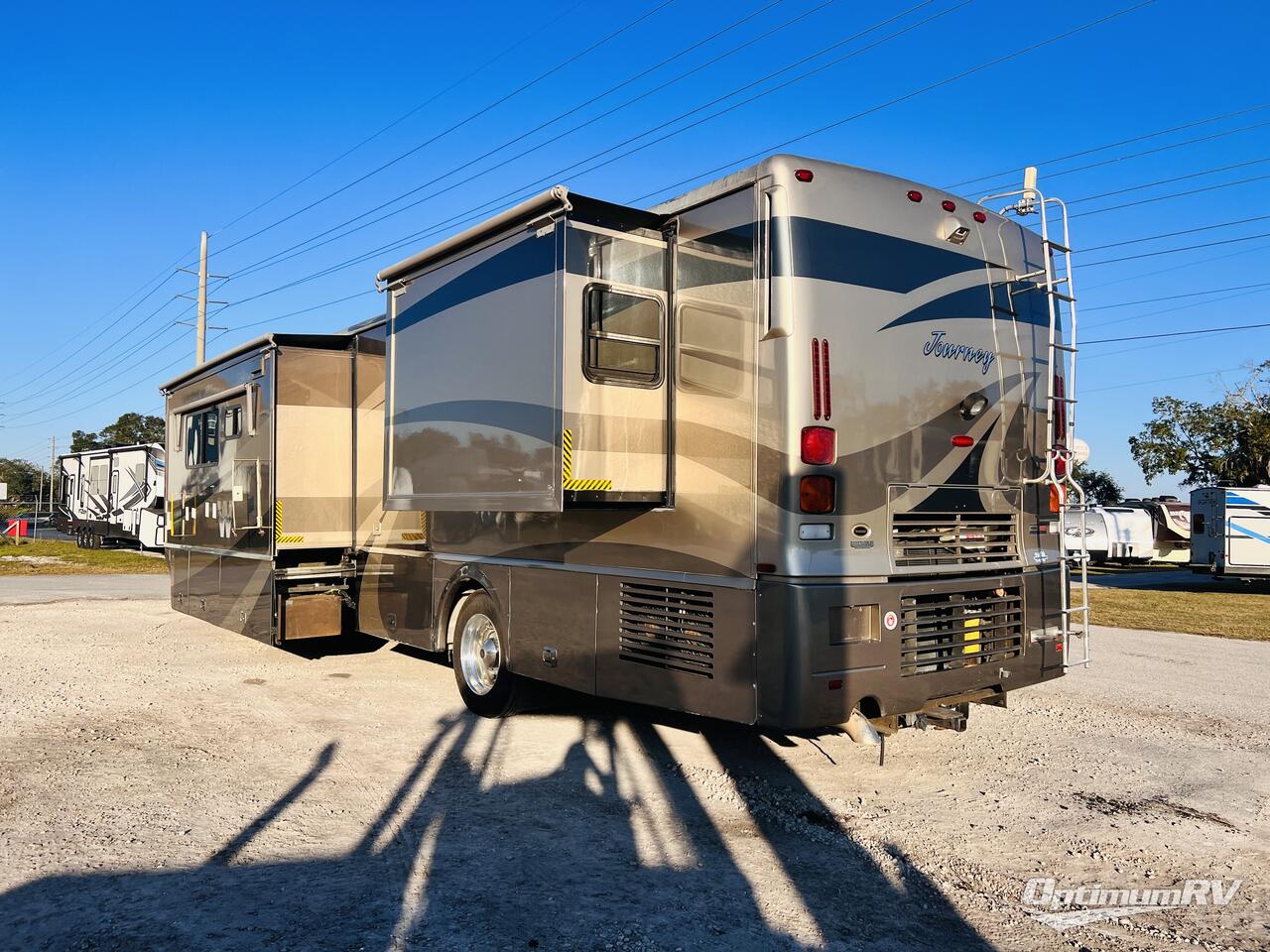 2005 Winnebago Journey 39F Photo 2