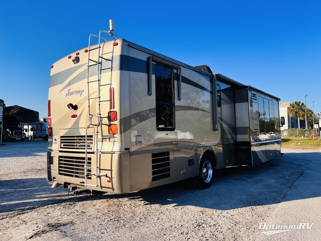 2005 Winnebago Journey 39F Photo 3