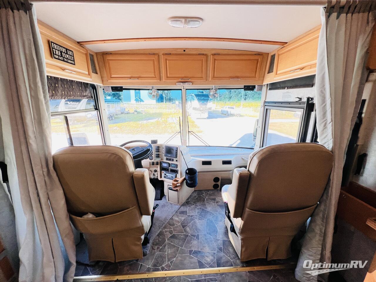 2005 Winnebago Journey 39F Photo 6