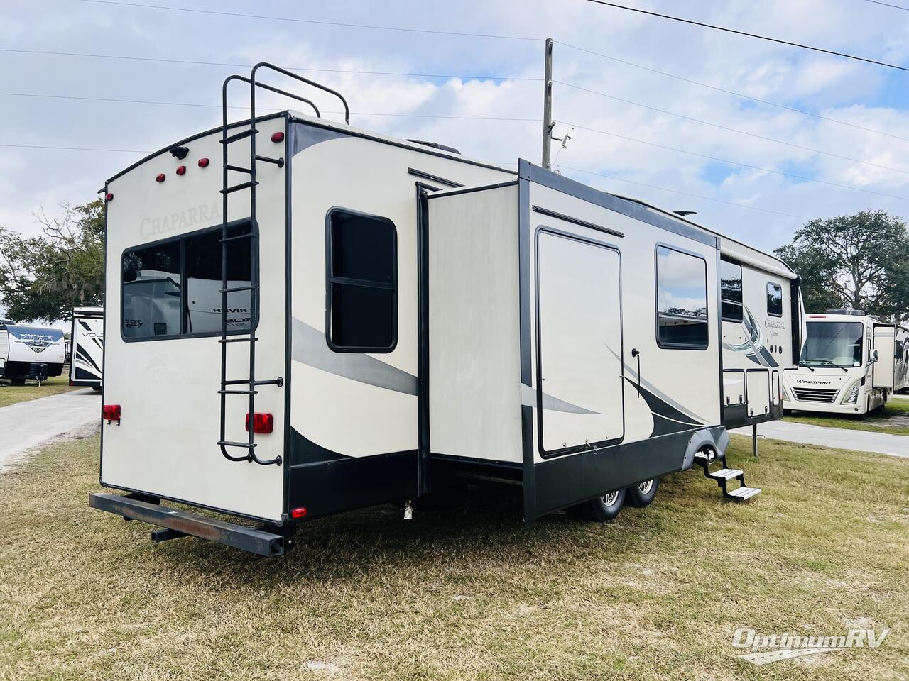 2018 Coachmen Chaparral 392MBL Photo 3