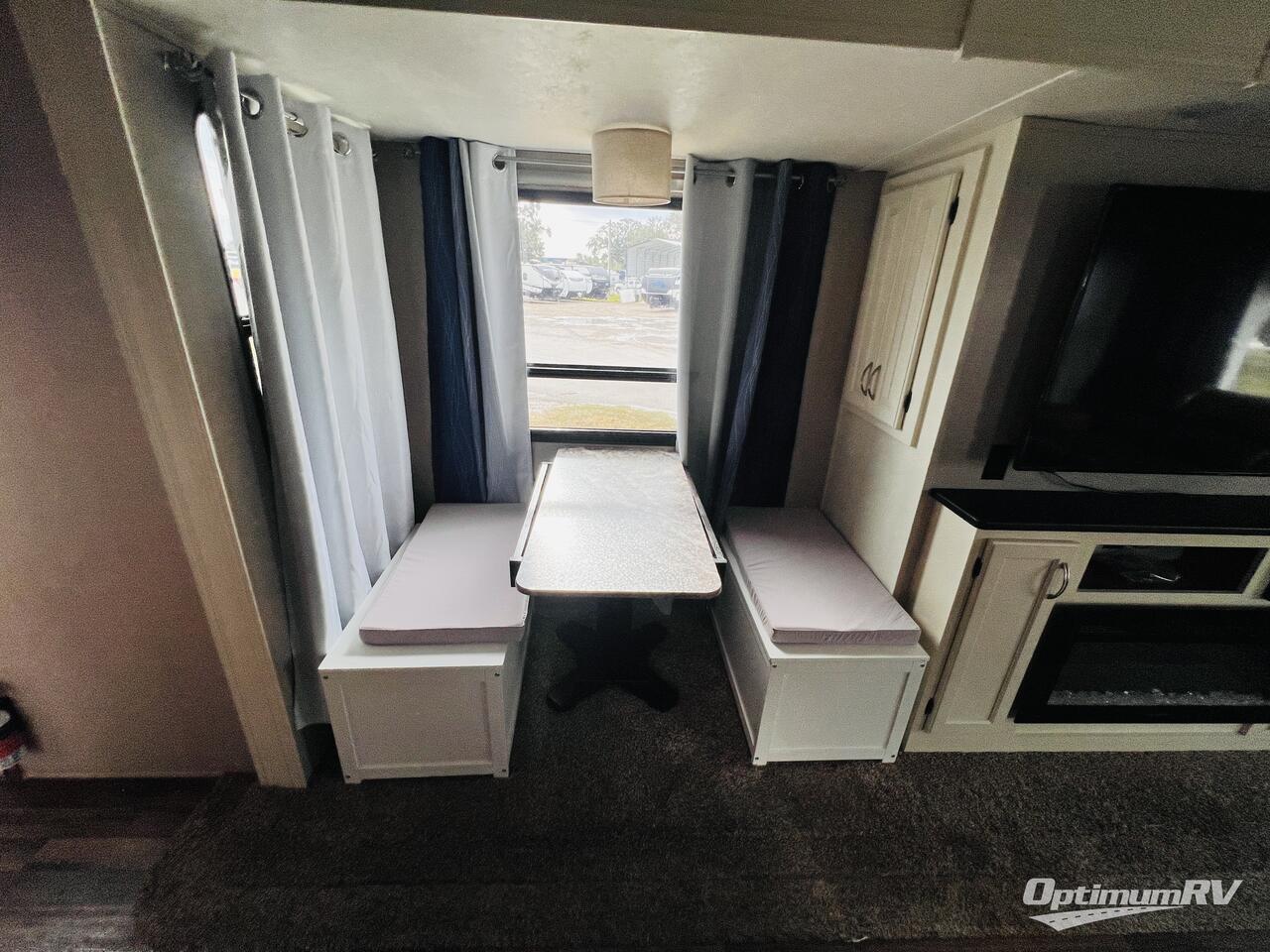 2018 Coachmen Chaparral 392MBL Photo 11