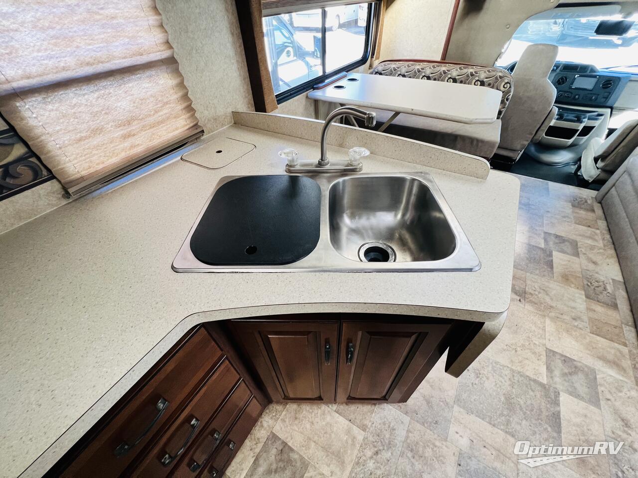 2013 Forest River Sunseeker 3050S Ford Photo 11