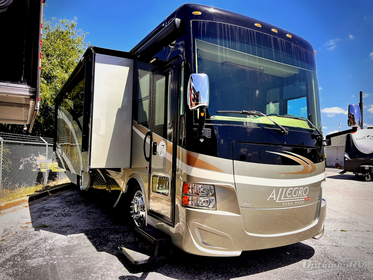 2015 Tiffin Allegro RED 33 AA Photo 1
