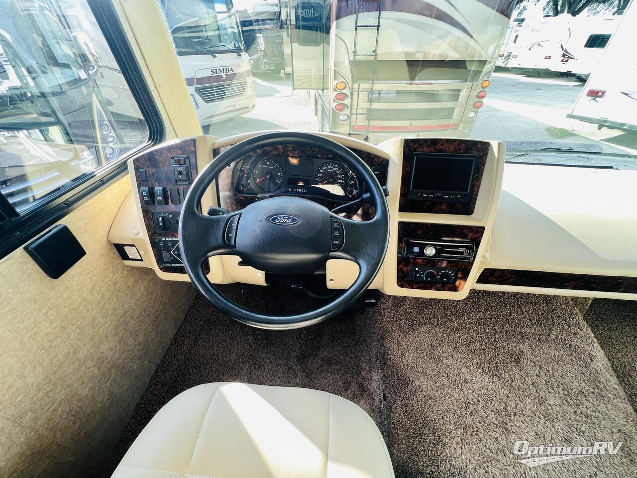 2015 Coachmen Pursuit 27 KB Photo 7