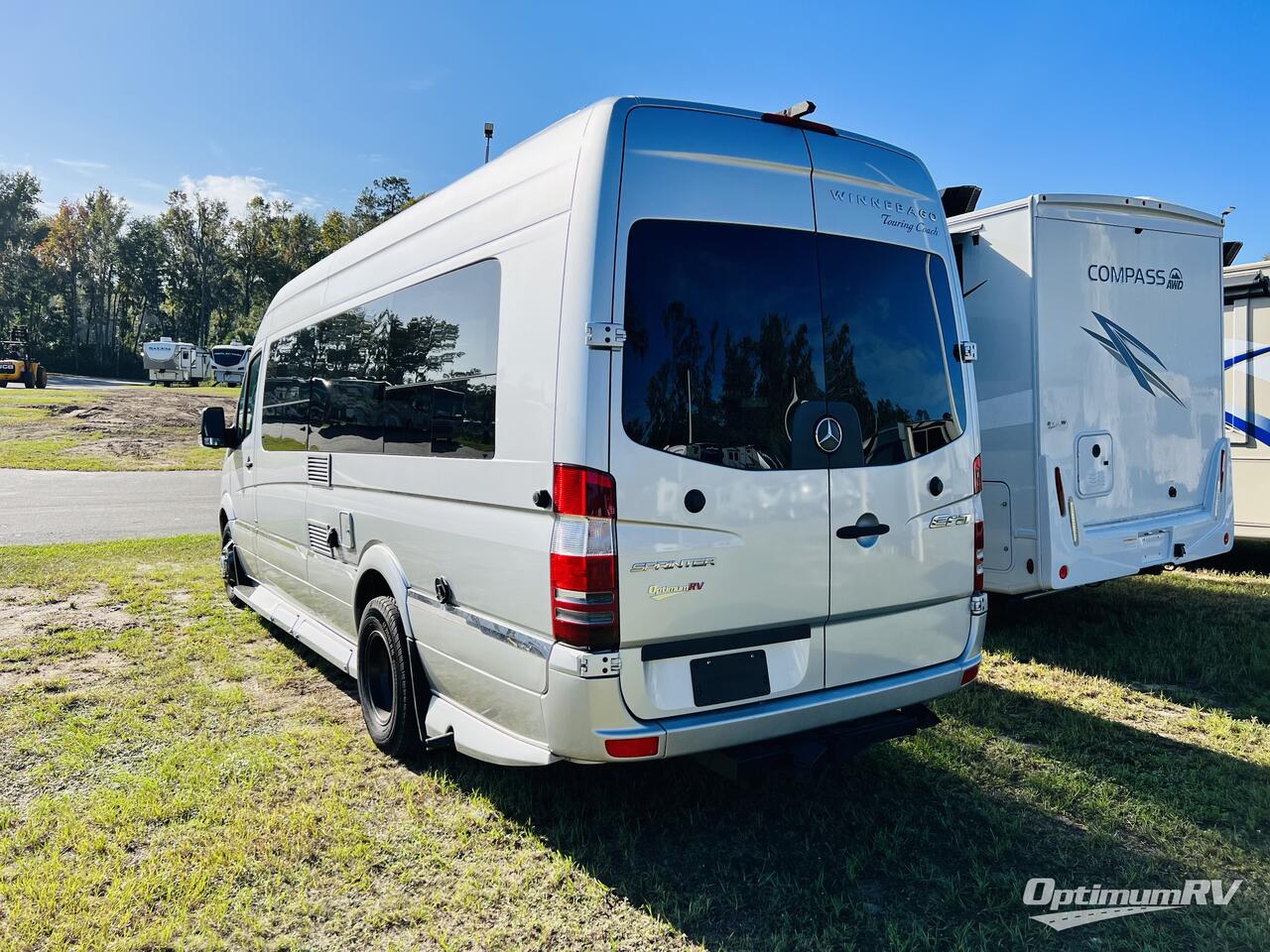 2017 Winnebago Era 70X Photo 3