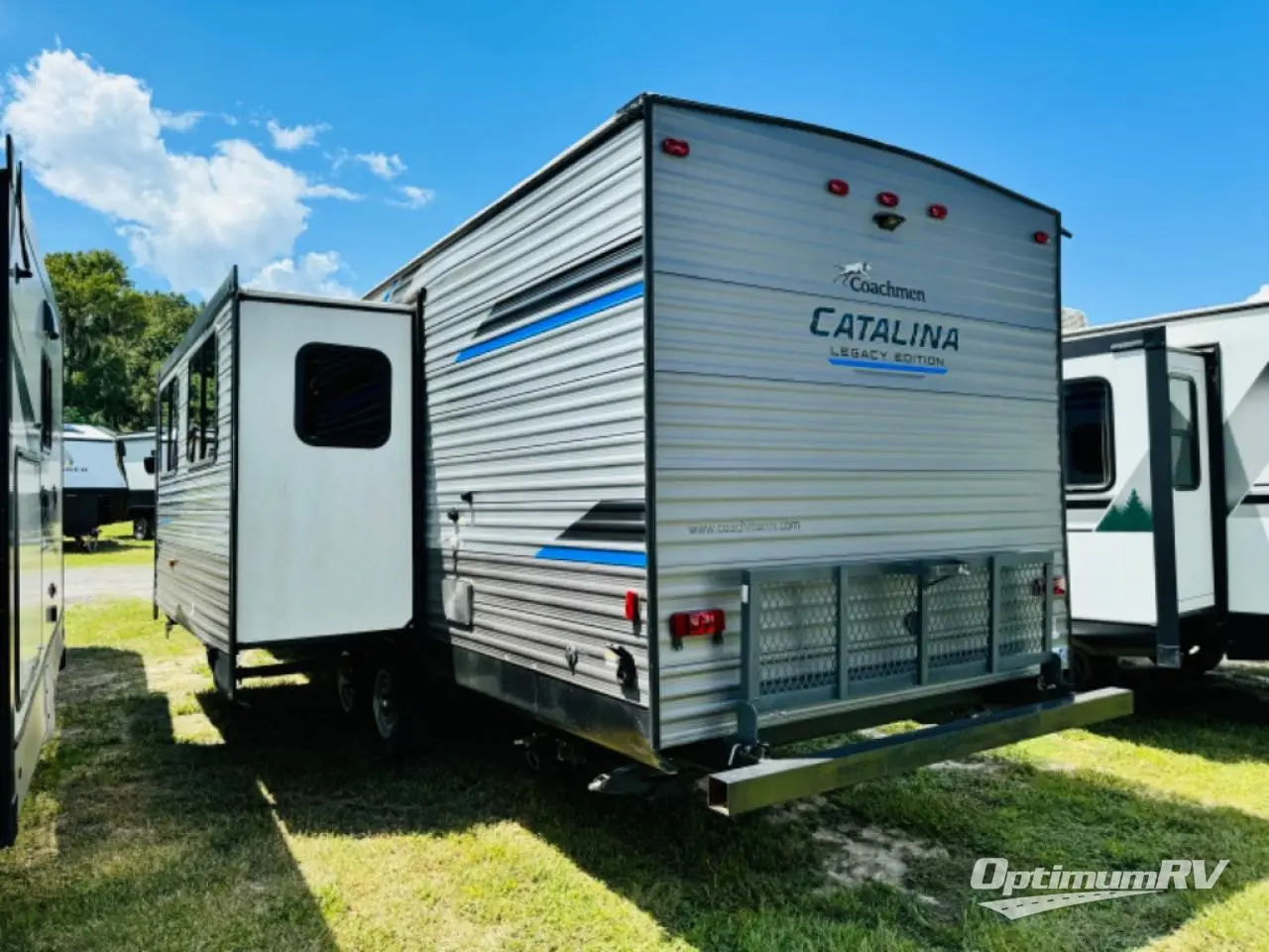 2022 Coachmen Catalina Legacy 263BHSCK Photo 2