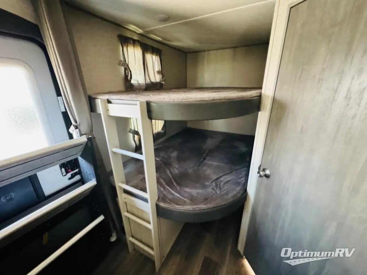 2022 Coachmen Catalina Legacy 263BHSCK Photo 13