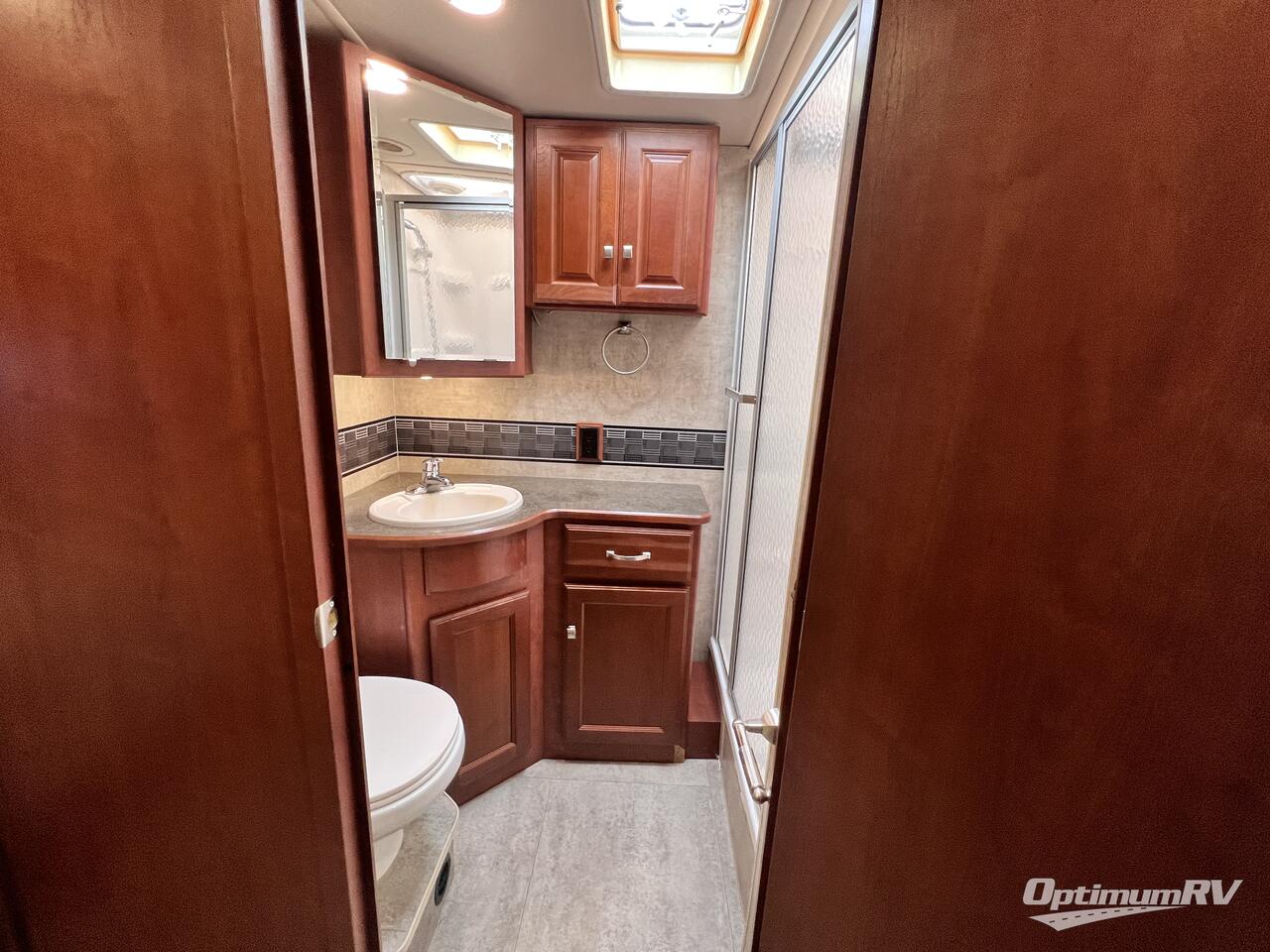 2015 Winnebago Sightseer 30A Photo 15