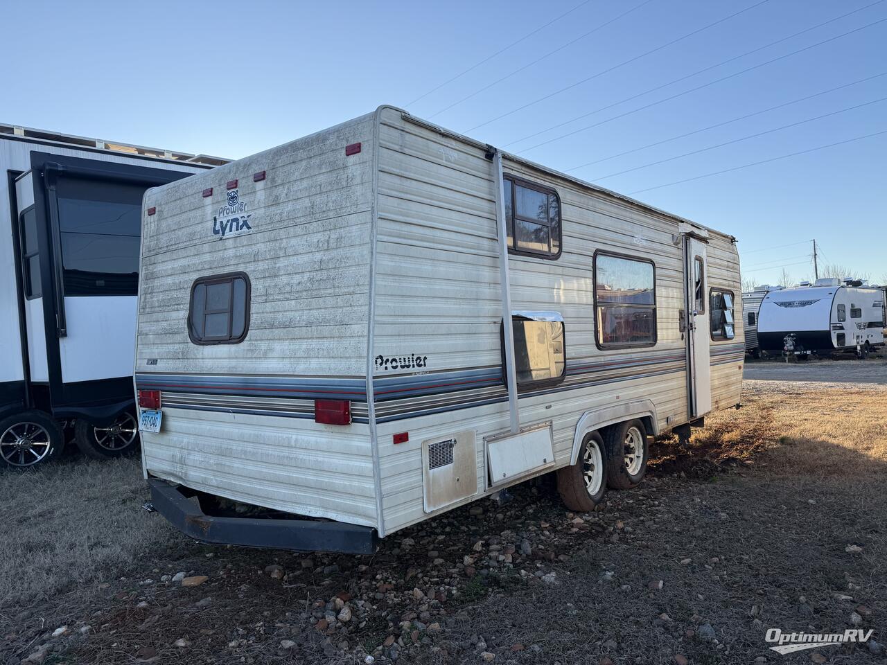 1990 Heartland Prowler 24P Photo 2