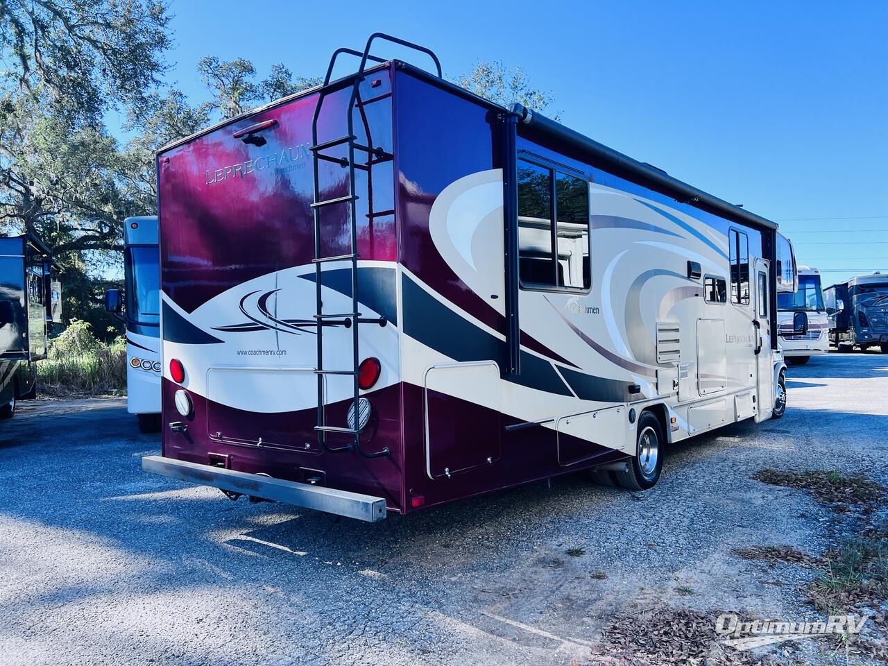 2019 Coachmen Leprechaun 319MB Ford 450 Photo 3