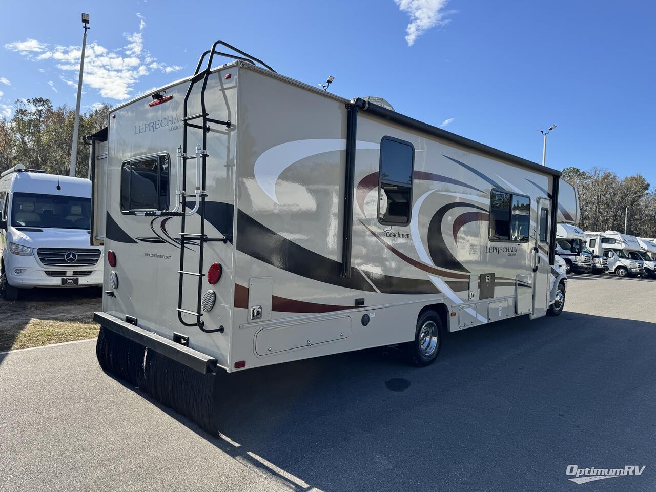 2020 Coachmen Leprechaun 311FS Ford 450 Photo 2