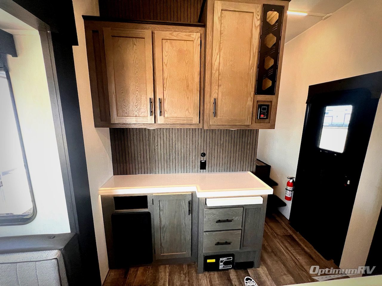 2025 Forest River Cherokee Arctic Wolf Suite 3750SUITE Photo 7
