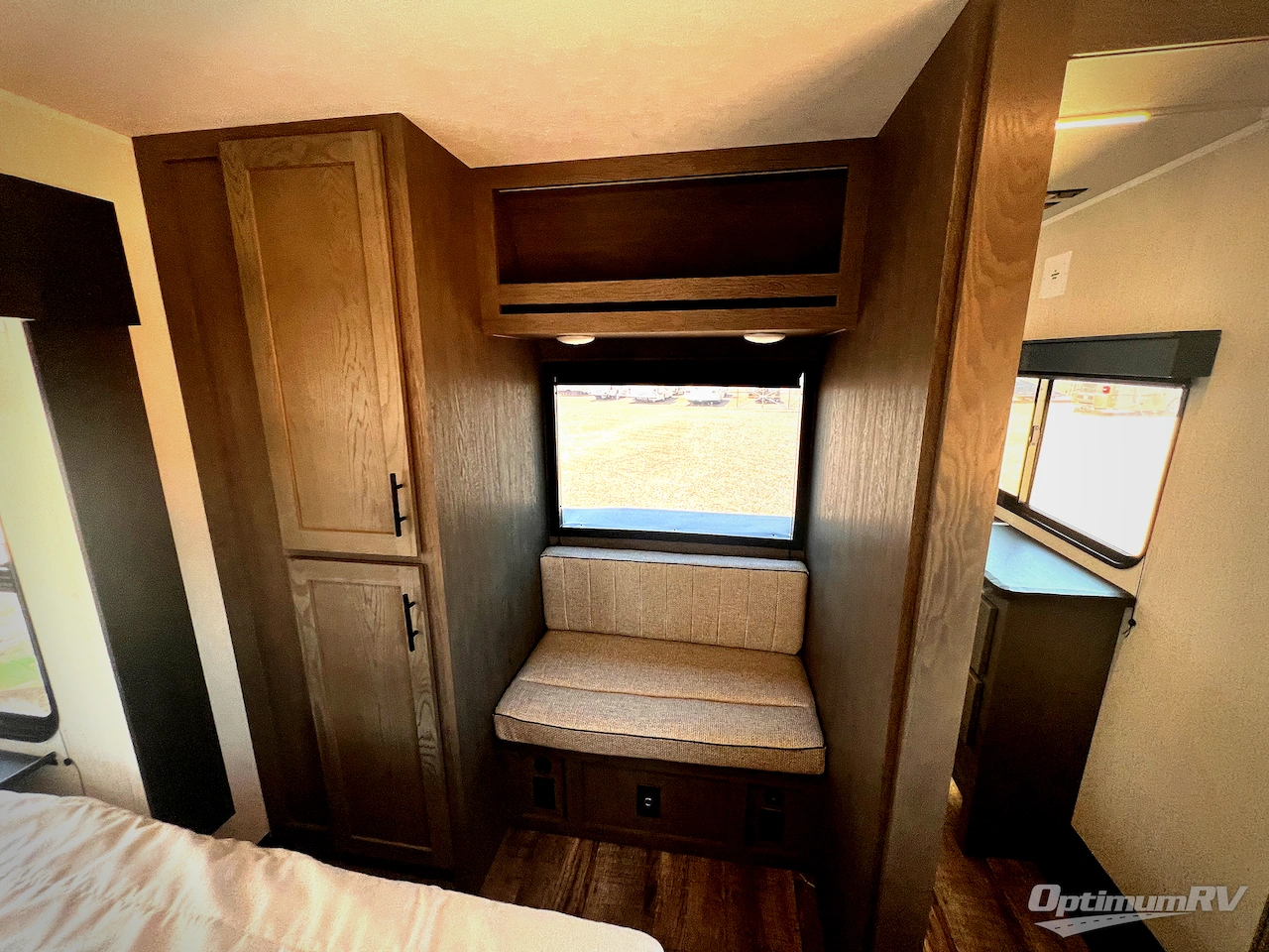 2025 Forest River Cherokee Arctic Wolf Suite 3750SUITE Photo 20