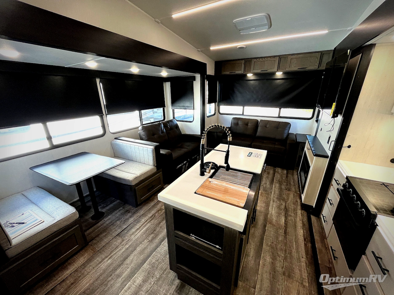 2025 Forest River Cherokee Arctic Wolf Suite 3650SUITE Photo 5