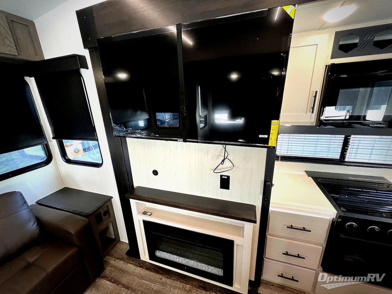 2025 Forest River Cherokee Arctic Wolf Suite 3650SUITE Photo 12