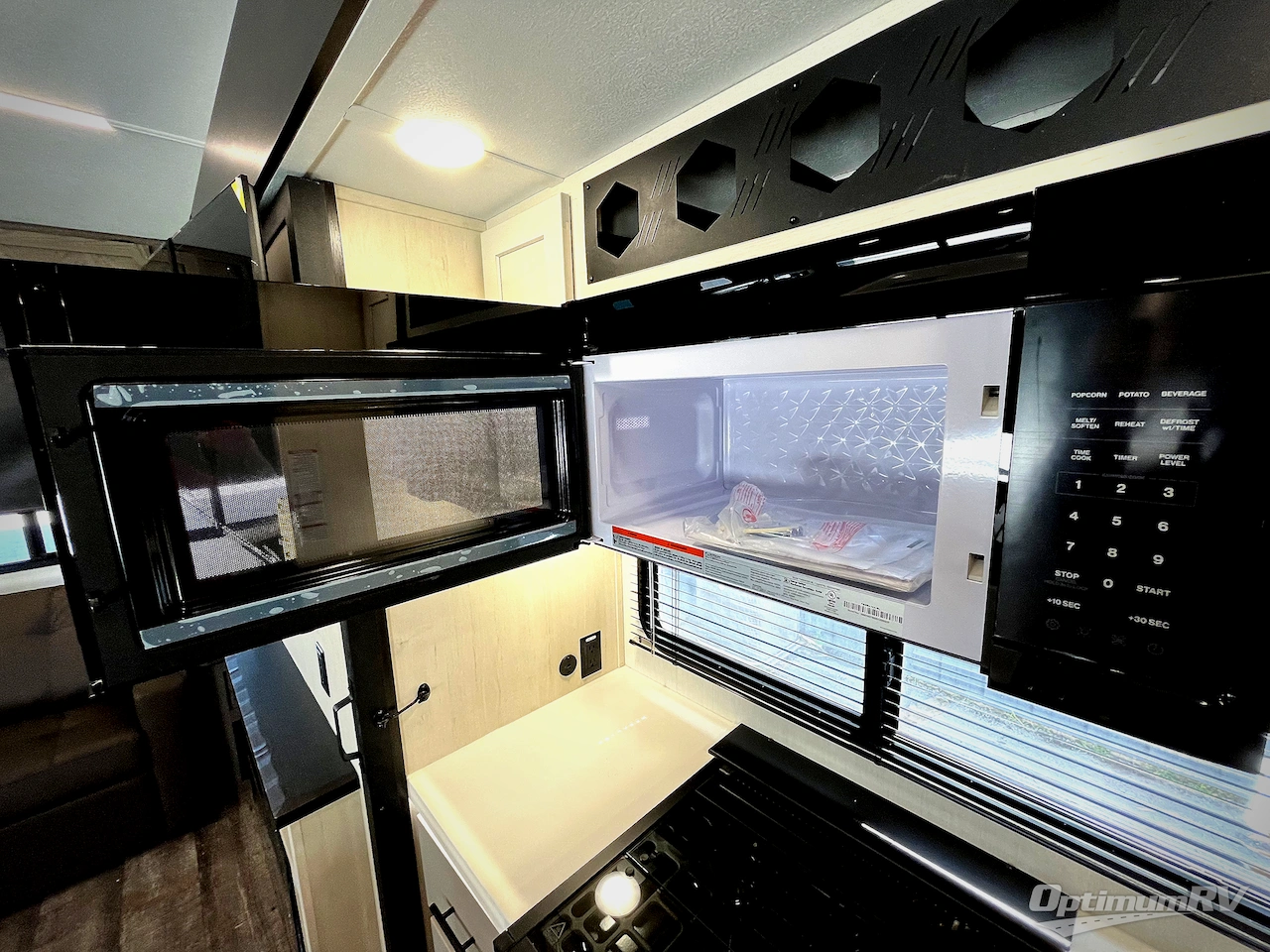 2025 Forest River Cherokee Arctic Wolf Suite 3650SUITE Photo 15