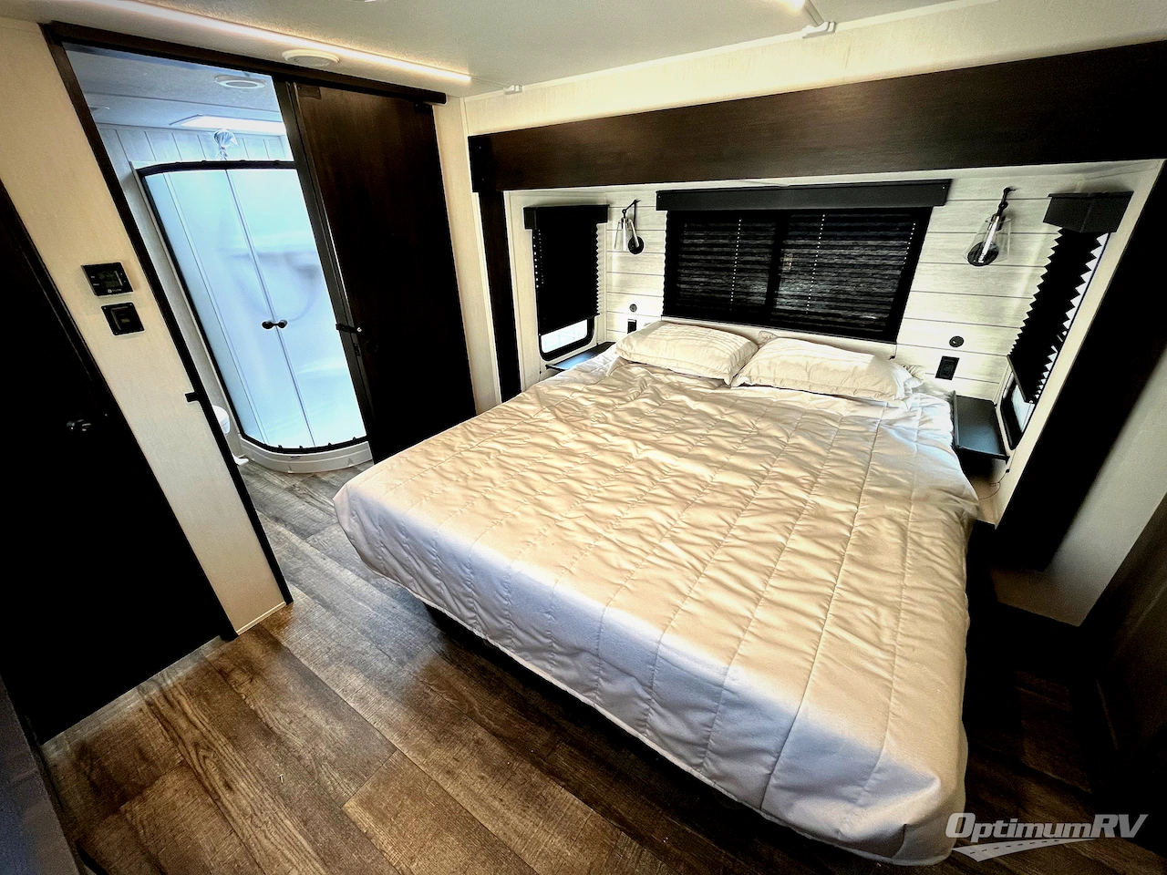 2025 Forest River Cherokee Arctic Wolf Suite 3650SUITE Photo 28