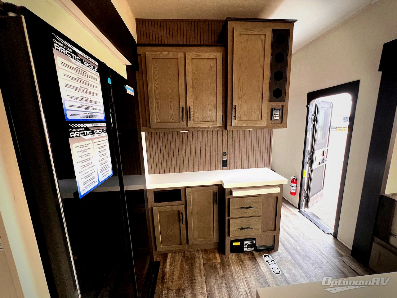2025 Forest River Cherokee Arctic Wolf Suite 3650SUITE Photo 9