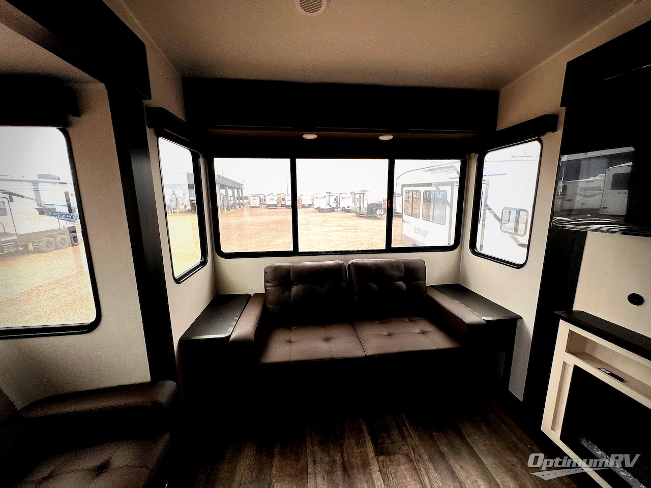 2025 Forest River Cherokee Arctic Wolf Suite 3650SUITE Photo 12