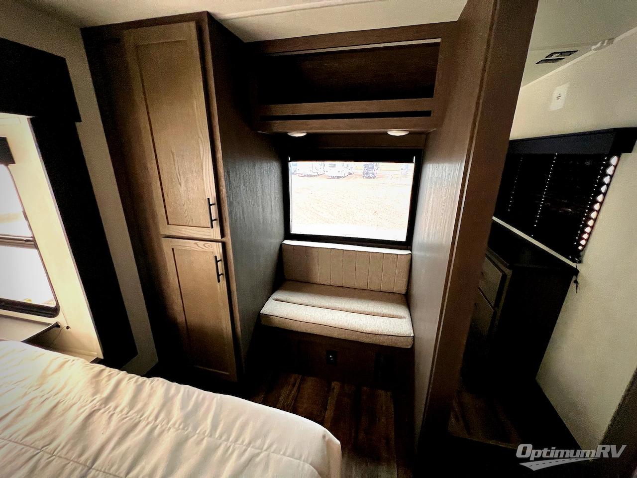 2025 Forest River Cherokee Arctic Wolf Suite 3650SUITE Photo 22