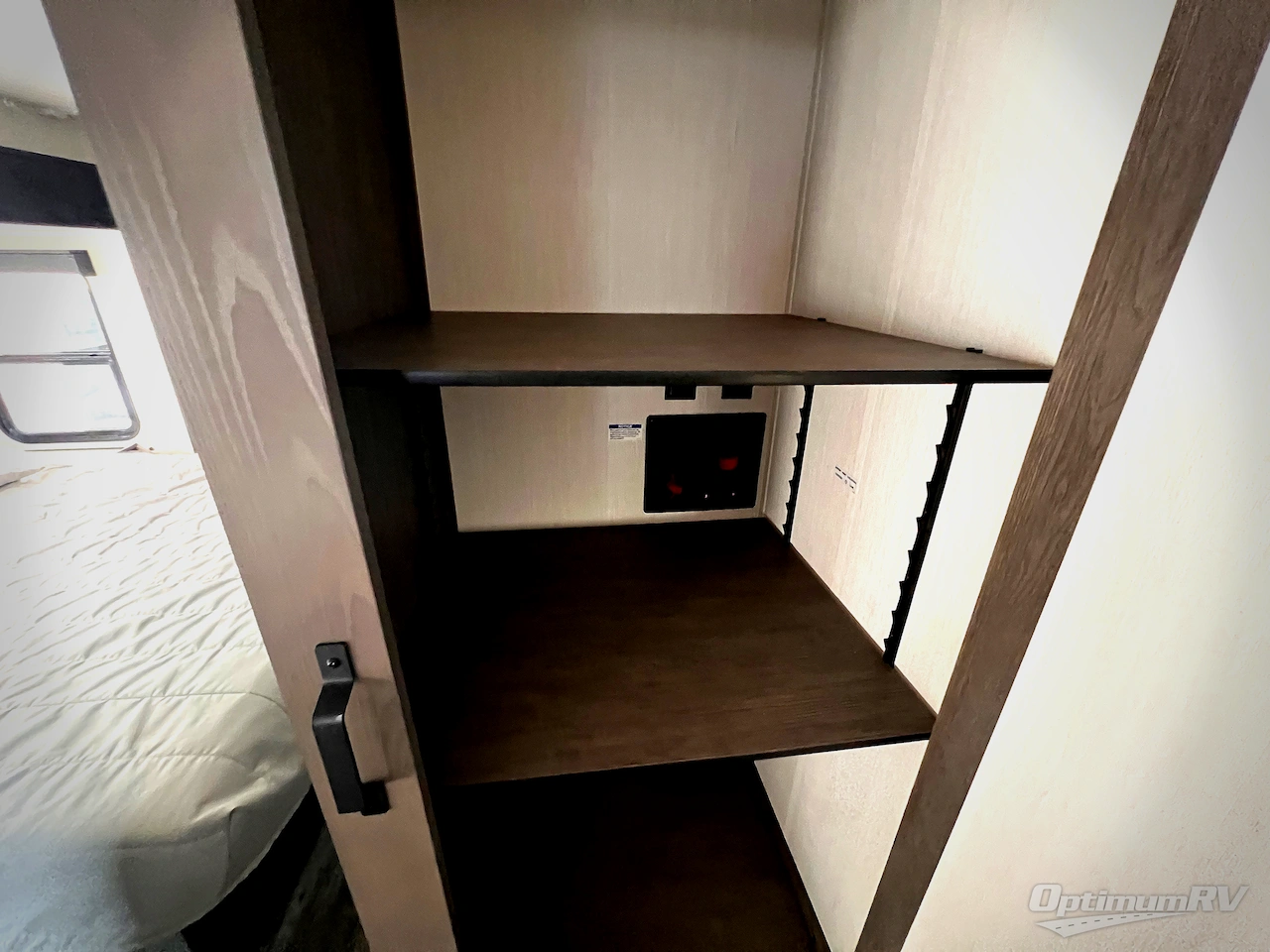 2025 Forest River Cherokee Arctic Wolf Suite 3650SUITE Photo 23