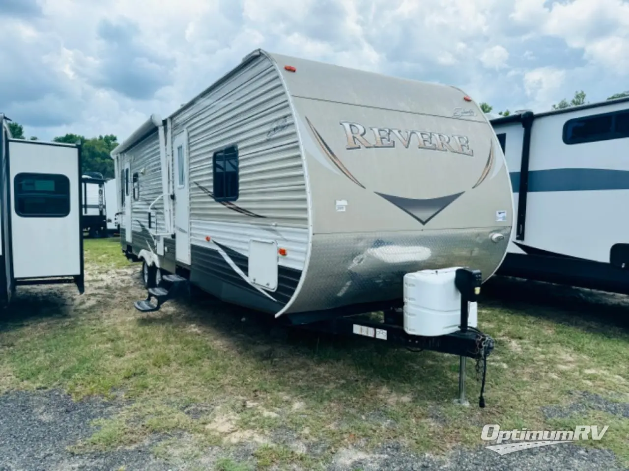 2017 Shasta Revere 27RL Photo 1