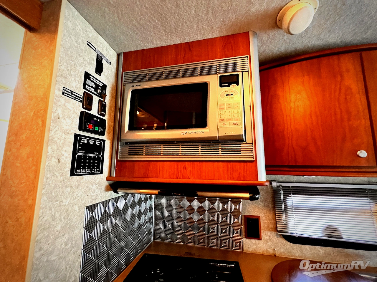 2009 Winnebago View 24H Photo 12