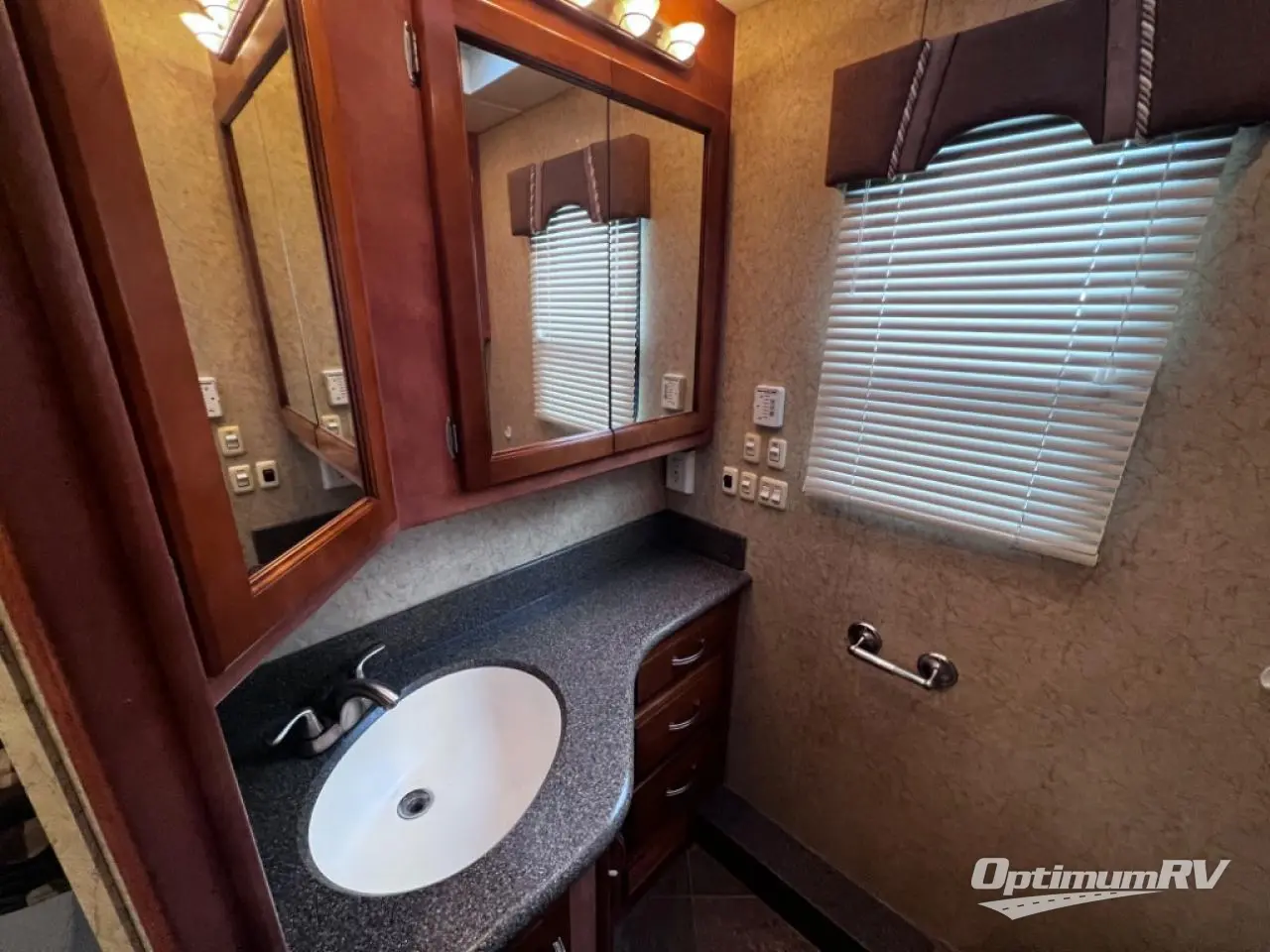 2009 Newmar Ventana 3936 Photo 15