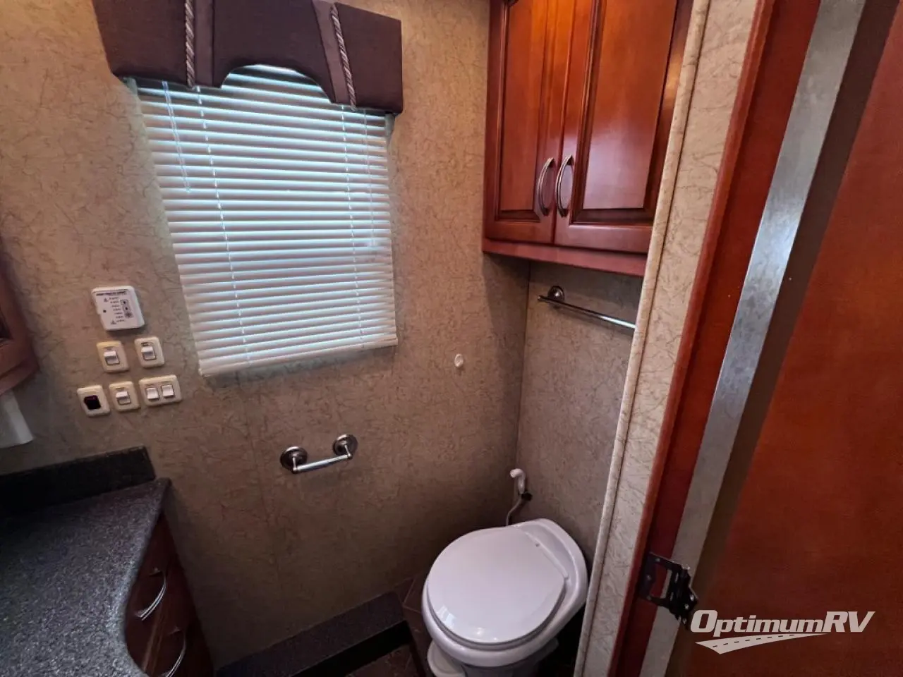 2009 Newmar Ventana 3936 Photo 16