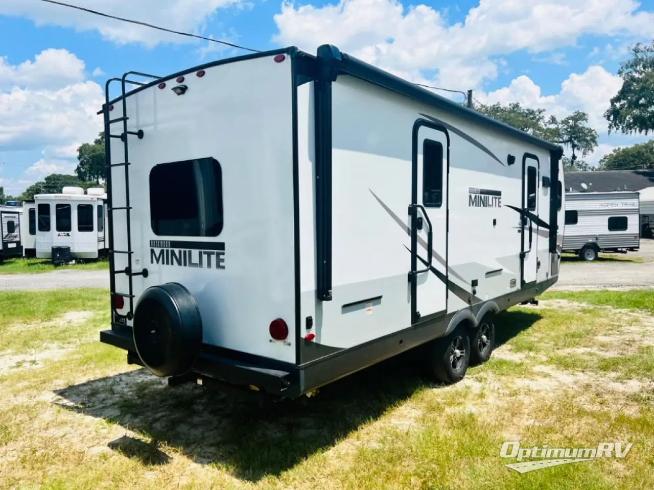 2023 Forest River Rockwood Mini Lite 2516S Photo 3