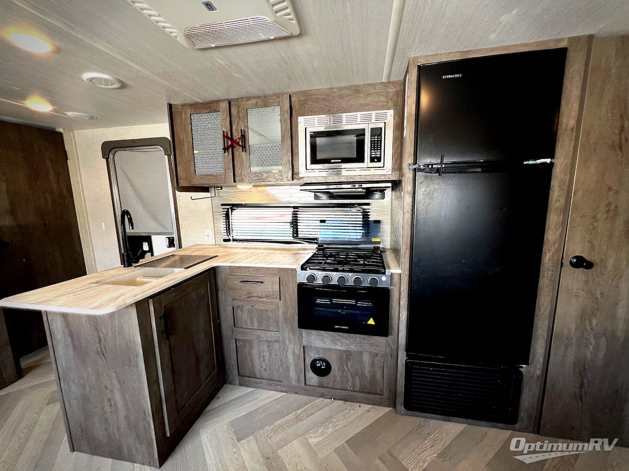 2021 Forest River Wildwood X-Lite 263BHXL Photo 6